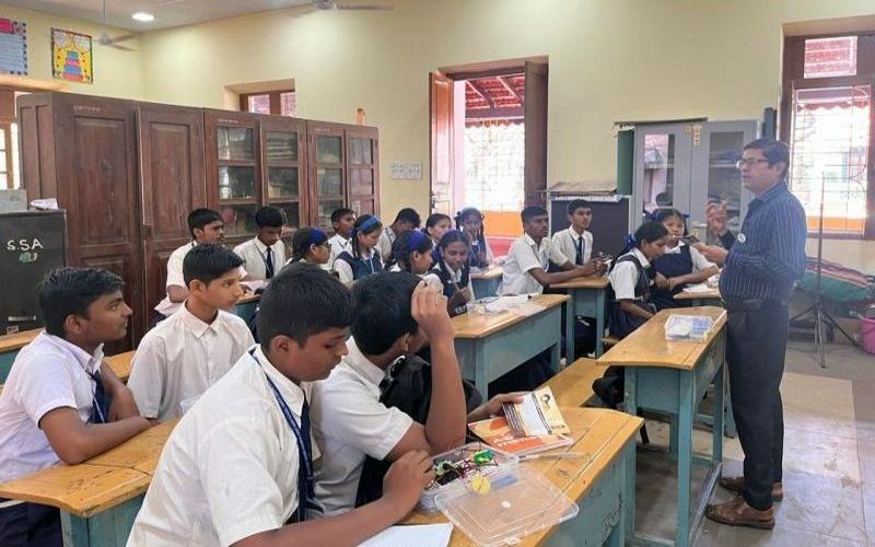 Robotics Workshop at Government High School, Vasco Main