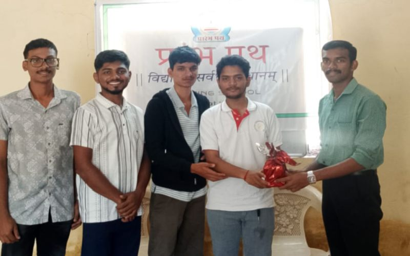 Robotics Workshop at Prarambh Path Evening School