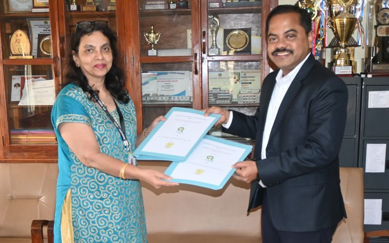 St. Xavier’s College, Mapusa signs MoU with Qurious Mind Infotainment Pvt. Ltd. to Introduce Structured Robotics Education