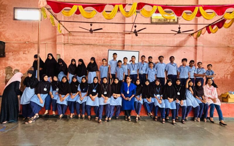 Qurious Mind Robotics Workshop at Jadeed Urdu & English High School, Chimbel